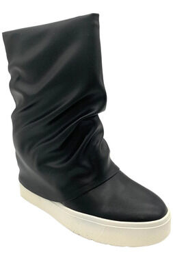 Guess Women's Guinna 2 Pull On Sneaker Boot Black - Medium